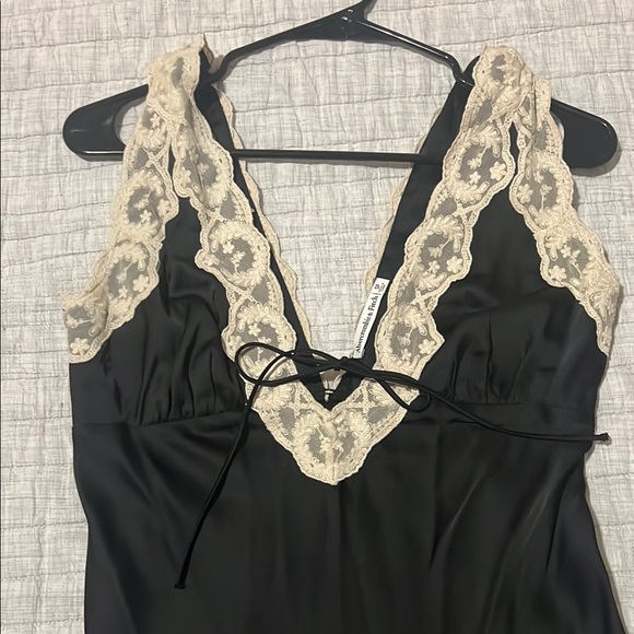 Abercrombie & Fitch Black Midi Slip Dress with Plunge Neckline and Slit - Picture 4 of 7